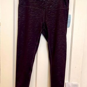 Women’s high waisted leggings by Zella.